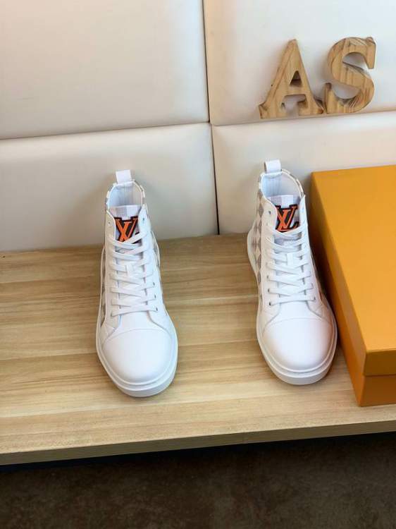 Picture of Louis Vuitton Shoes _SKULVsz38-44jyh070113418